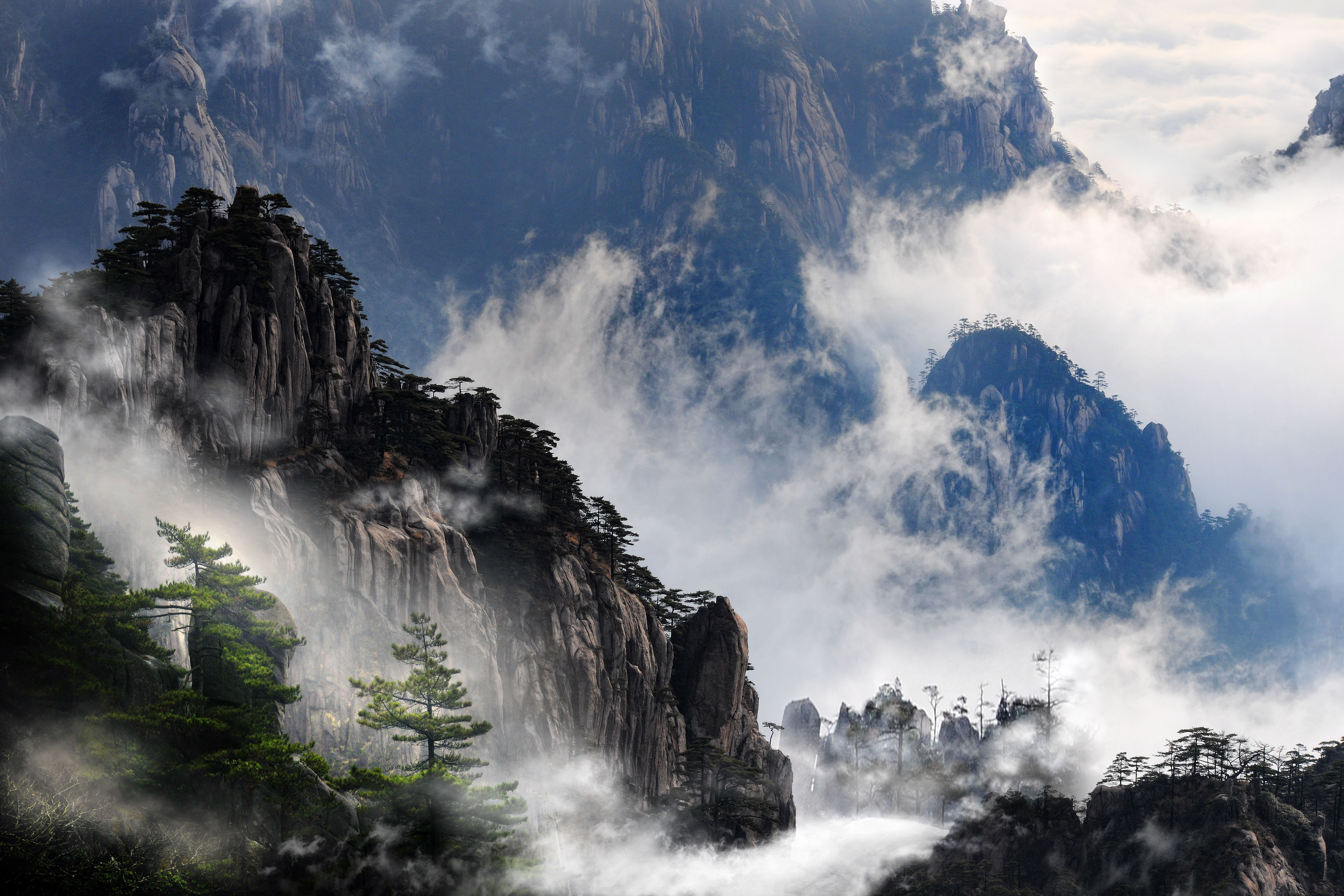 Southern Anhui Travel Guide — Land of Ink and Peaks